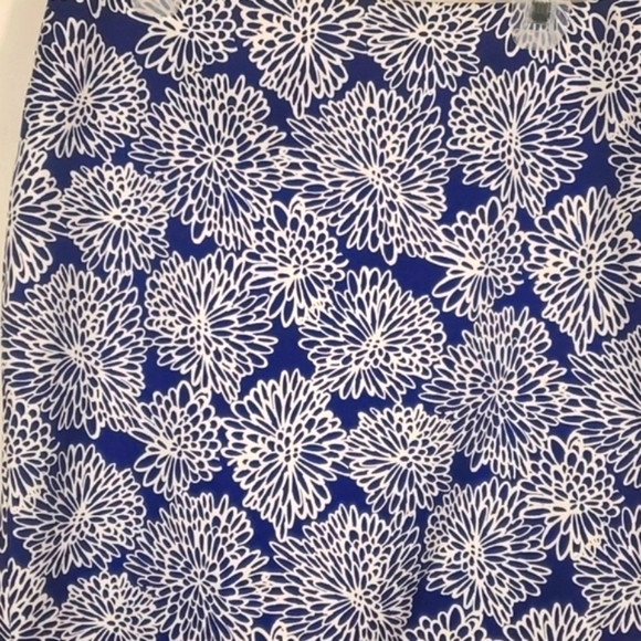 Liz Claiborne Blue Floral A Line skirt Size 14 - Picture 6 of 13